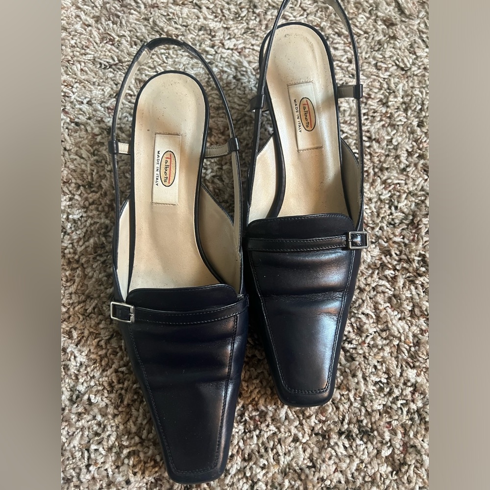 Talbots woman dress Shoes.